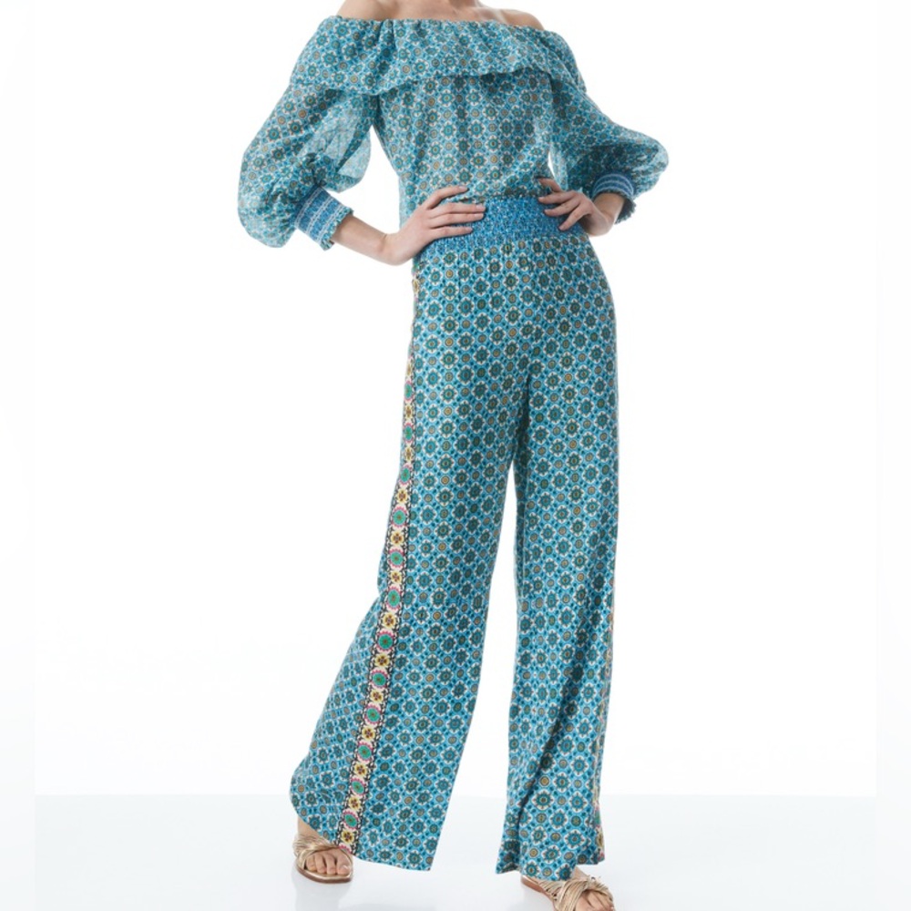 Elegant Blue Floral Matching Pants and Blouse Alice + Olivia Used Once